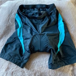 Beroy padded bike shorts
